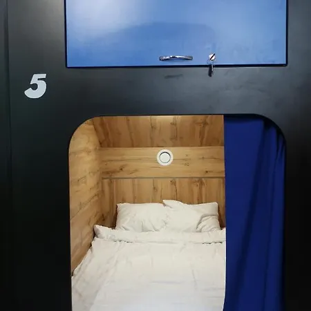Hostel Kapsuła